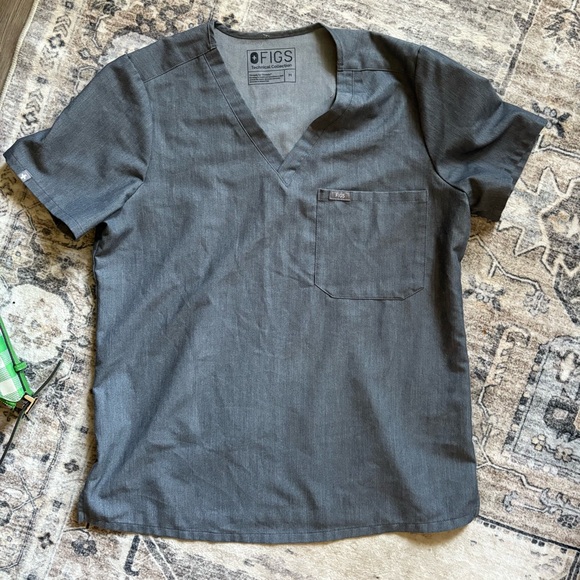 Figs scrub nurse gray top size M technical collection - Picture 1 of 6